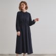 グローブ(grove)のフロントタックフラワープリントワンピース ネイビー(094)