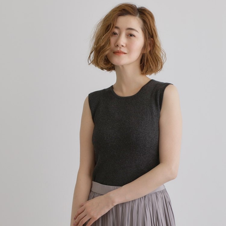 グローブ(grove)のさりげないラメで毎日のコーデにアクセントを リブラメニットタンク タンクトップ・キャミソール
