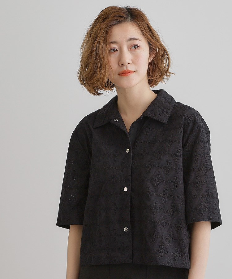 グローブ(grove)の刺繍レースショートジャケット ブラック(019)