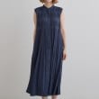 グローブ(grove)の贅沢プリーツが華やかなシャンブレープリーツワンピース20