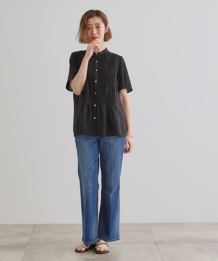グローブ(grove)の大人の抜け感シアースラブシャーリングブラウス7