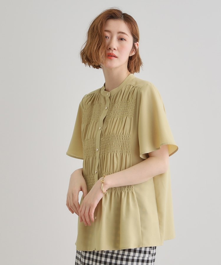 グローブ(grove)の大人の抜け感シアースラブシャーリングブラウス10