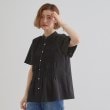 グローブ(grove)の大人の抜け感シアースラブシャーリングブラウス5