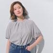 グローブ(grove)の【洗える・シワになりにくい】麻調スリーブドロストブラウス ライトグレー(011)