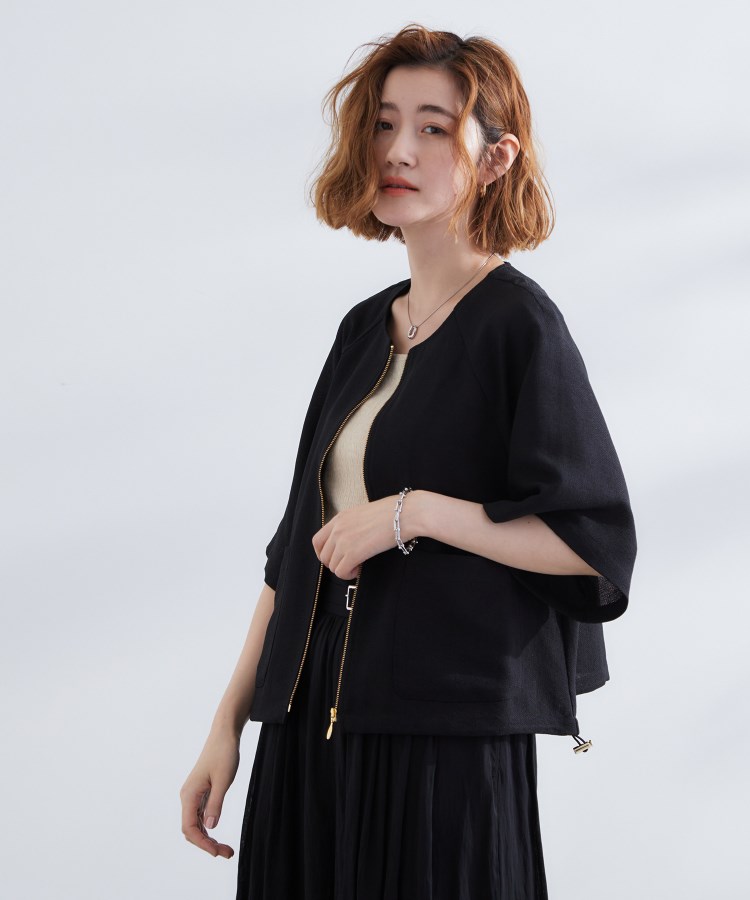 グローブ(grove)の透け感と立体感で魅せる、大人の夏のメッシュワイドスリーブジャケット2