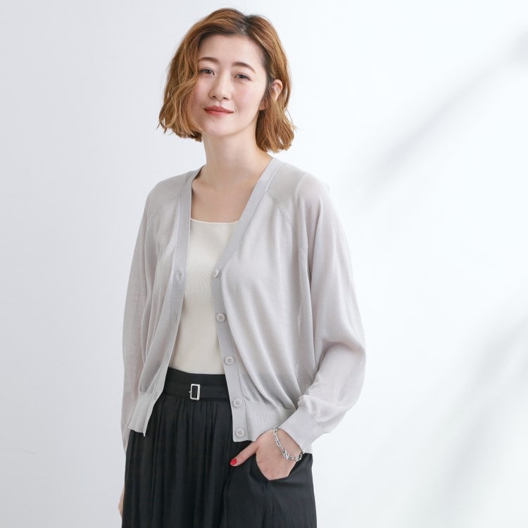 グローブ(grove)の大人な抜け感シアーラグランVネックカーデ カーディガン/ボレロ