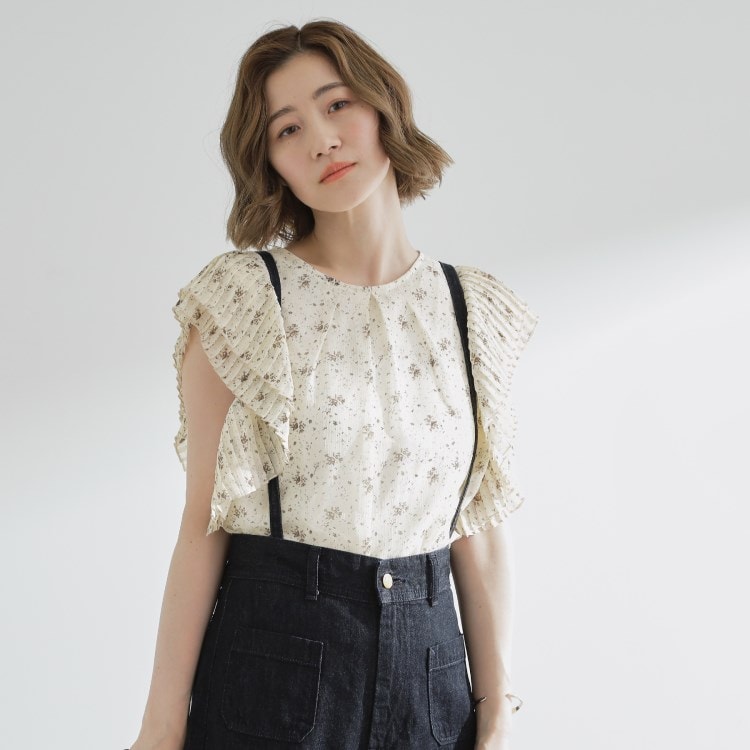 グローブ(grove)の袖ラッフルプリーツ花柄ブラウス シャツ・ブラウス