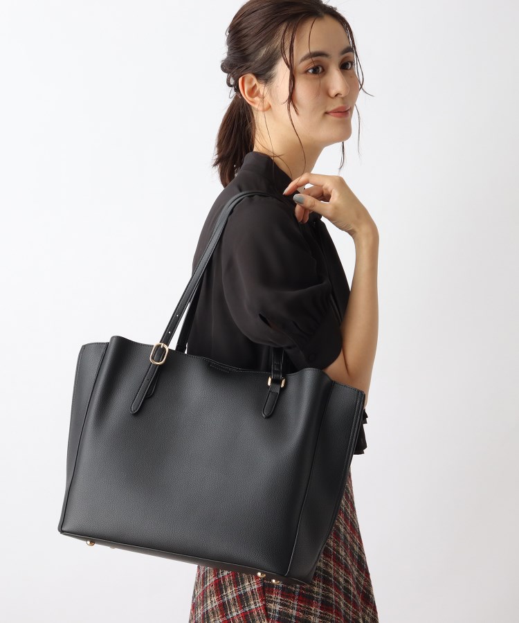 グローブ(grove)の◆【A4・軽量】お仕事スタメンBAG！ポーチ付きサイドスリットA4トート23