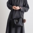 グローブ(grove)の人間工学 ベルトフェイクファー付きショルダー ブラック(019)