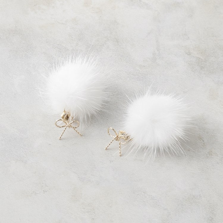 グローブ(grove)のファーリボン2WAYピアス ピアス