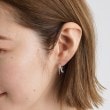 グローブ(grove)のラインストーンピアス【入卒対応可】4