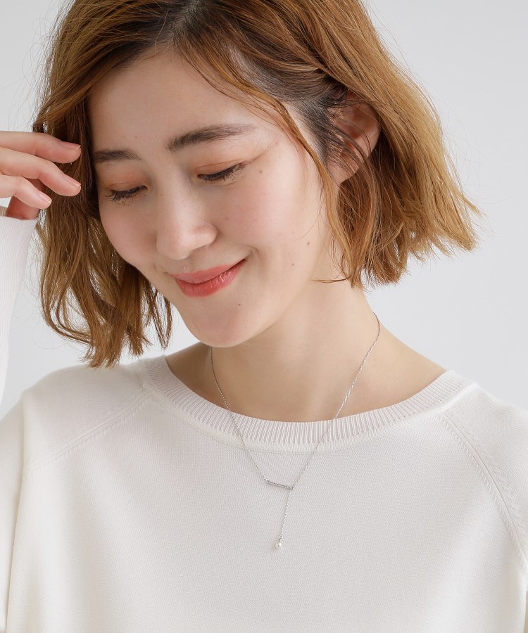 グローブ(grove)のパール調ビジューバーY字ショートネックレス5