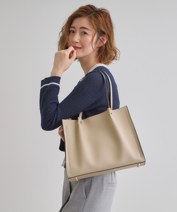 グローブ(grove)の【雑誌掲載】タックハンドルスクエア2WAYトート1