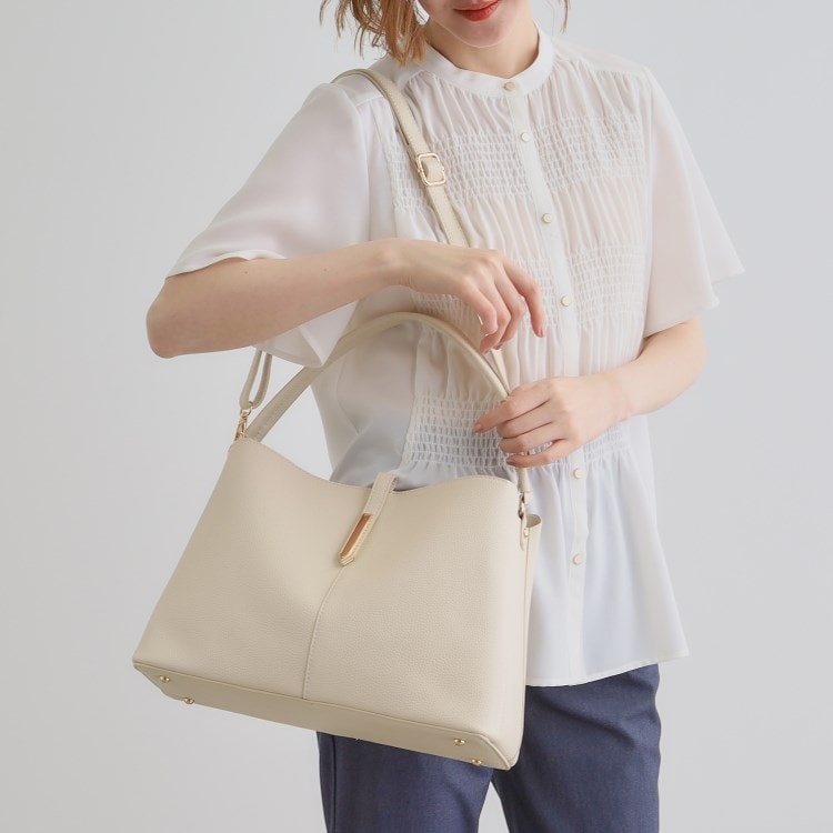 グローブ(grove)のメタルベルト2WAYショルダー ショルダーバッグ