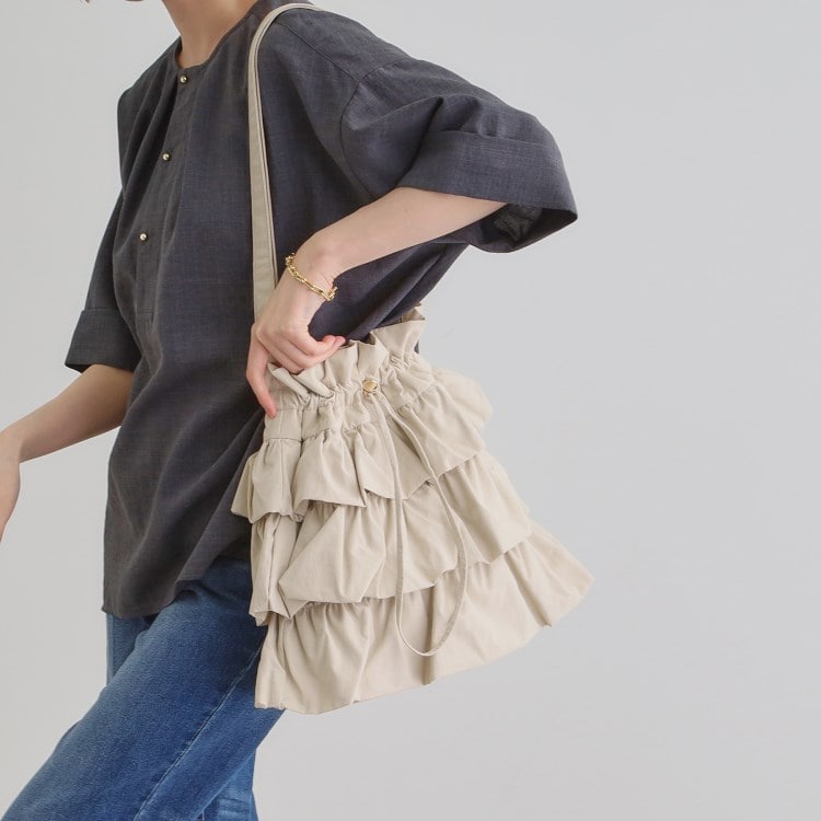 グローブ(grove)の【晴れの日も雨の日も】撥水ティアードドロストショルダー ショルダーバッグ