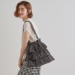 グローブ(grove)の【晴れの日も雨の日も】撥水ティアードドロストショルダー3