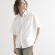ティーケー タケオ キクチ(tk.TAKEO KIKUCHI)のエンボスプリントシャツ1
