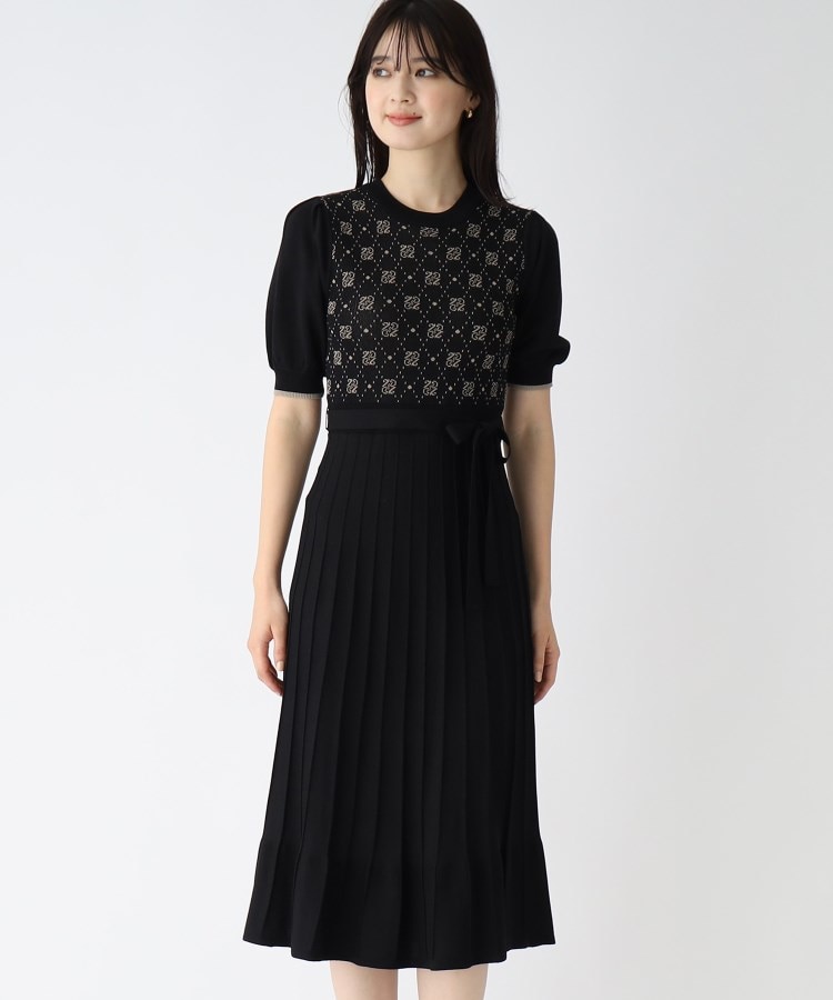 ◇【アンサンブル対応】ロゴモノグラムプリーツワンピース【WEB ◇【アンサンブル対応】ロゴモノグラムプリーツワンピース【WEB