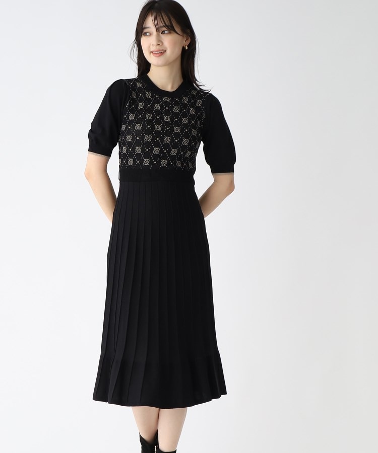 ◇【アンサンブル対応】ロゴモノグラムプリーツワンピース【WEB ◇【アンサンブル対応】ロゴモノグラムプリーツワンピース【WEB