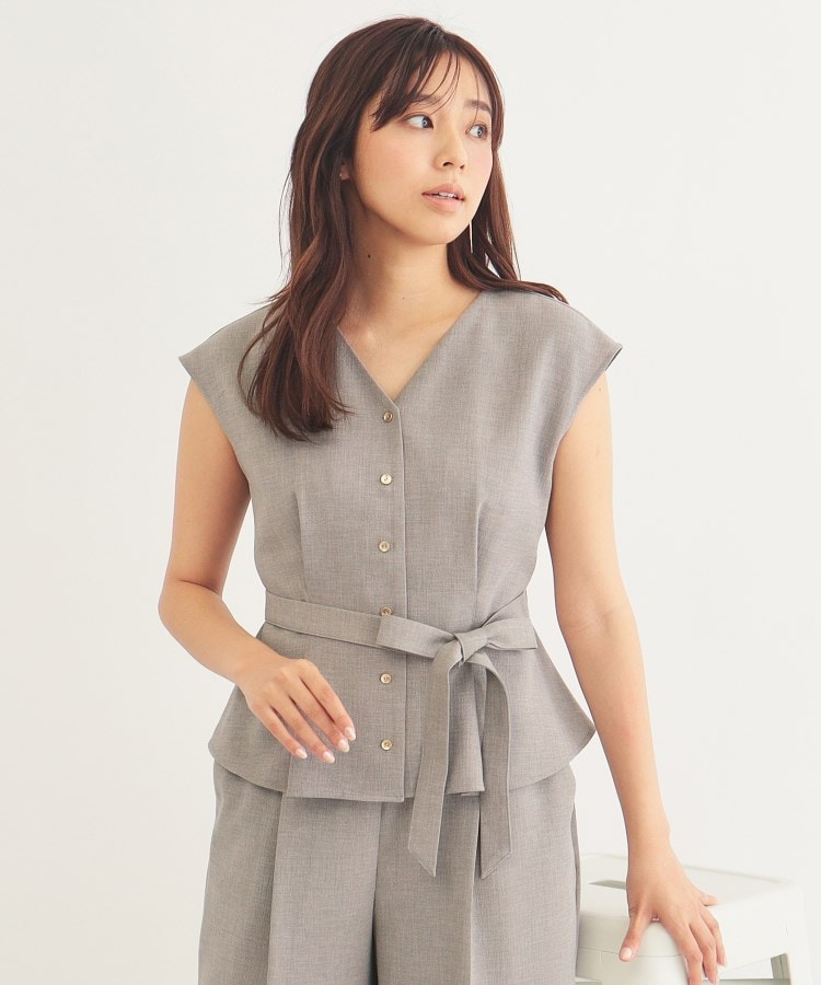 インデックス(index)の《美人百花掲載》リネンタッチ フレンチリボンブラウス/セットアップ対応【洗濯機洗い可/イージーアイロン/吸水速乾/防シワ】 グレー(012)