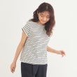 インデックス(index)の《5color》サイドボタン付き フレンチスリーブトップス【接触冷感/洗濯機洗い可】 オフホワイト(303)