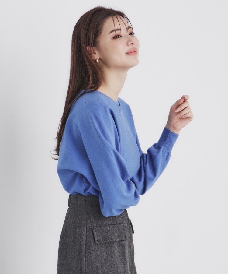 インデックス(index)の《5color/XS-LL》キーネックビジュードルマンニット【洗濯機洗い可】 ブルー(093)