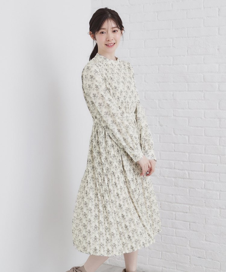 マジョリカプリーツ小花柄ワンピース【洗濯機洗い可】(ミドル マジョリカプリーツ小花柄ワンピース【洗濯機洗い可】(ミドル