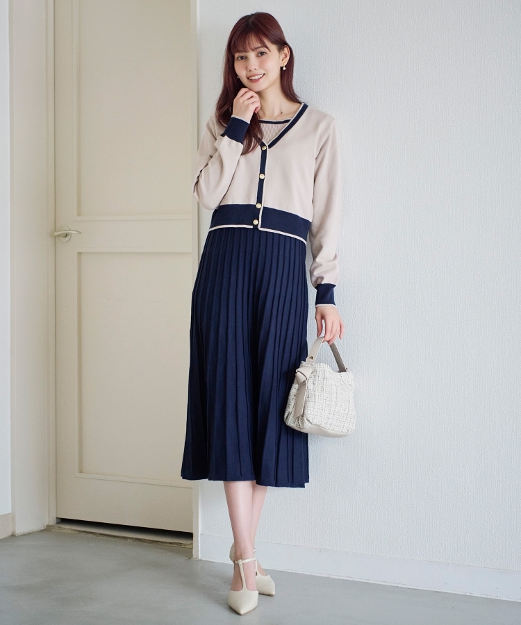 ツインセット》カーディガン×バイカラーニットワンピース【洗濯 ツインセット》カーディガン×バイカラーニットワンピース【洗濯