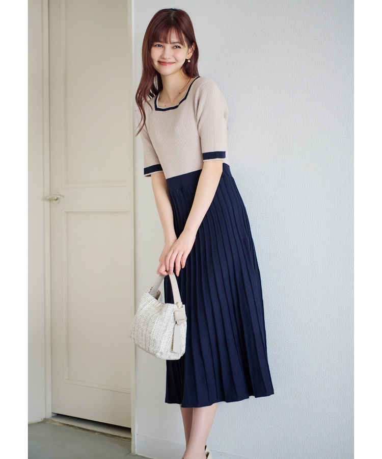 ツインセット》カーディガン×バイカラーニットワンピース【洗濯 ツインセット》カーディガン×バイカラーニットワンピース【洗濯
