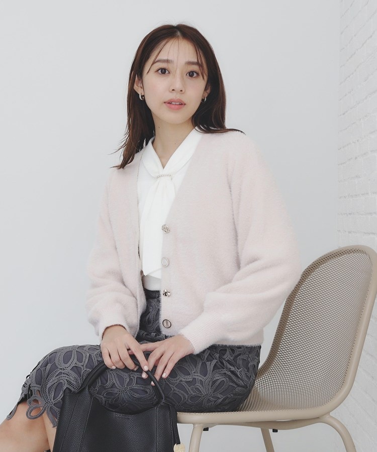 美人百花掲載》ラメフェザーヤーンカーディガン【洗濯機洗い可 美人百花掲載》ラメフェザーヤーンカーディガン【洗濯機洗い可