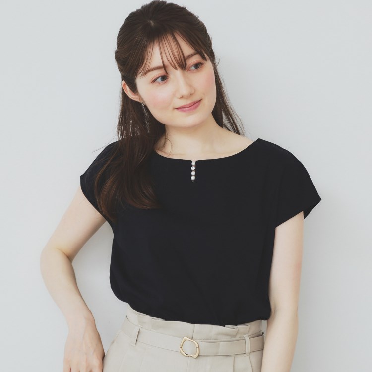 インデックス(index)の《6色展開/XS-3サイズ》キーネックビジュートップス【UV/接触冷感/洗濯機洗い可】 カットソー