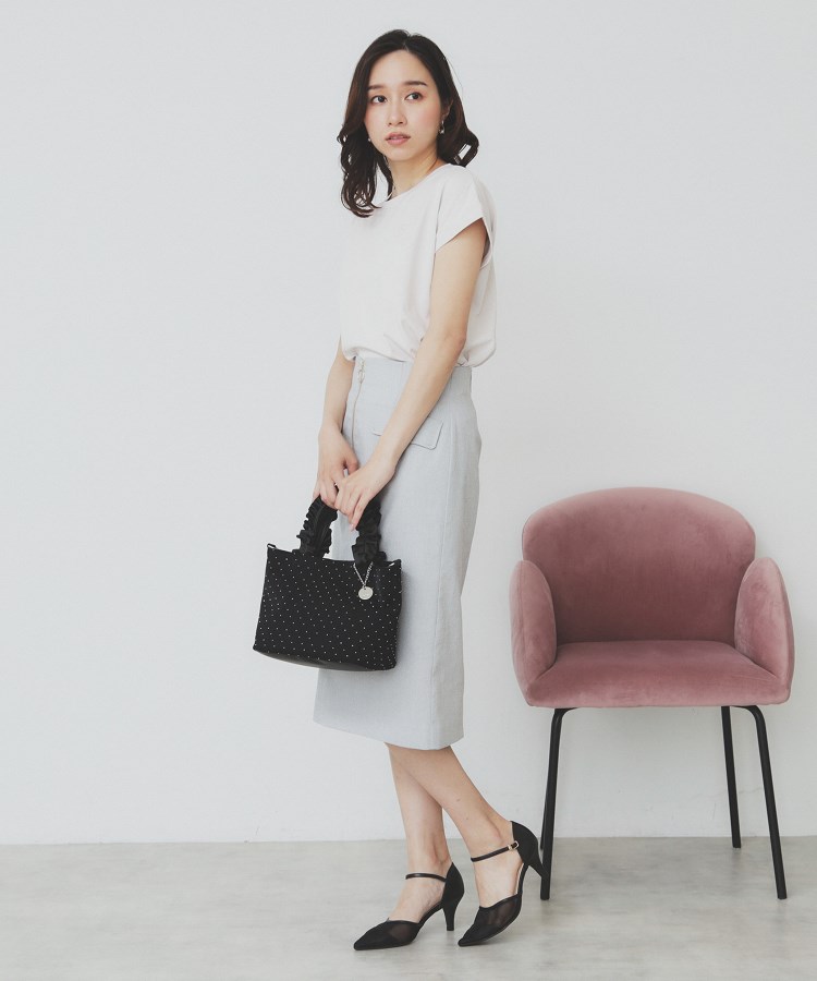 インデックス(index)の《6色展開/S-3Lサイズ》フラワー刺繍Tシャツ【汗ジミ防止/吸水速乾/接触冷感/UVケア/洗濯機洗い可】17