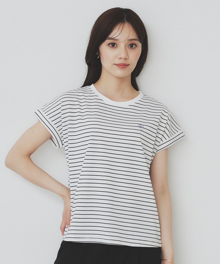 インデックス(index)の《6色展開/S-3Lサイズ》フラワー刺繍Tシャツ【汗ジミ防止/吸水速乾/接触冷感/UVケア/洗濯機洗い可】27