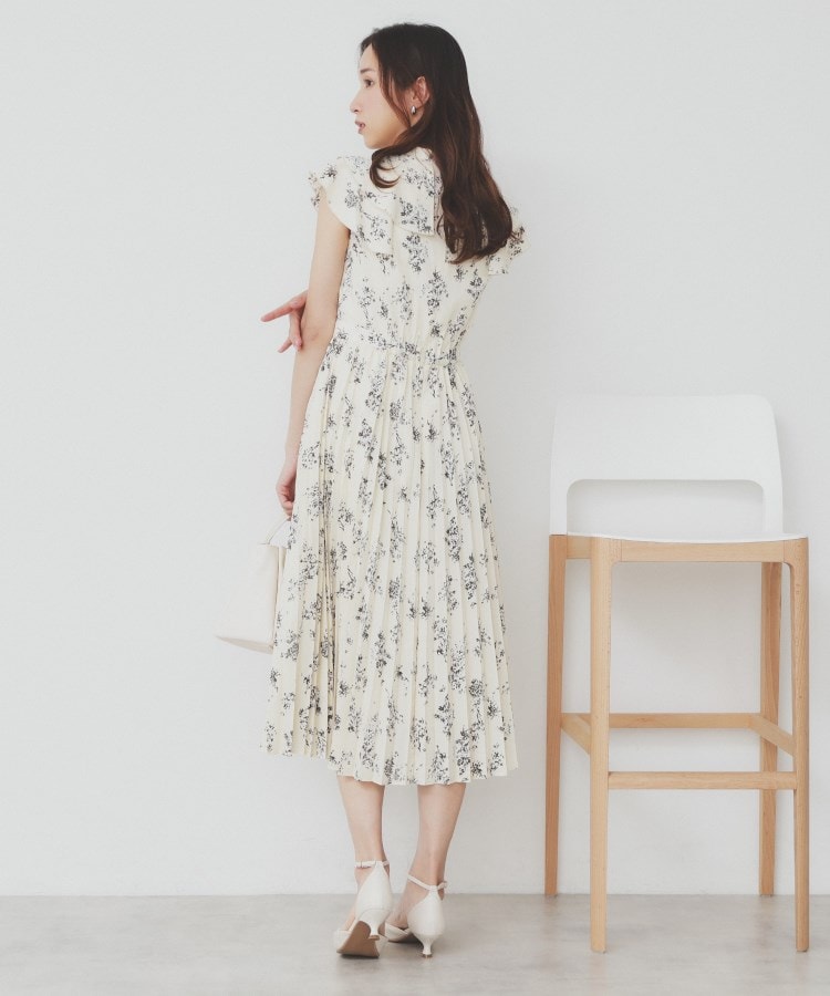 インデックス(index)の《美人百花掲載》フリルプリーツ花柄ワンピース【洗濯機洗い可/イージーアイロン/防シワ】7