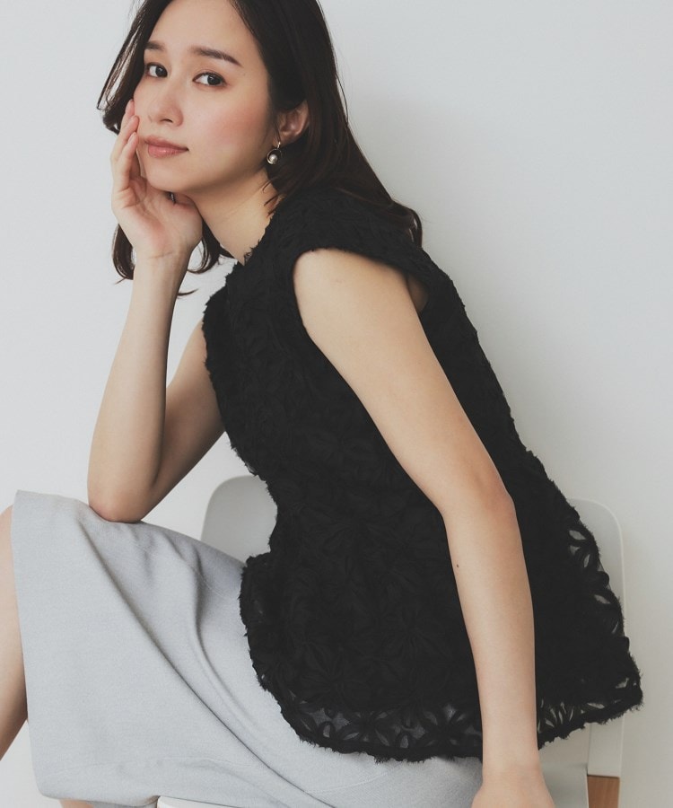 インデックス(index)のフラワーチュール刺繍ペプラムブラウス【洗える】1