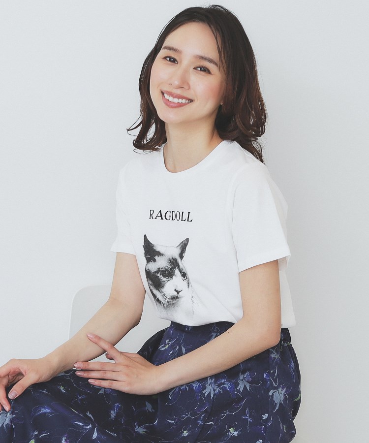 インデックス(index)のねこプリントTシャツ【洗濯機洗い可】 オフホワイト(003)