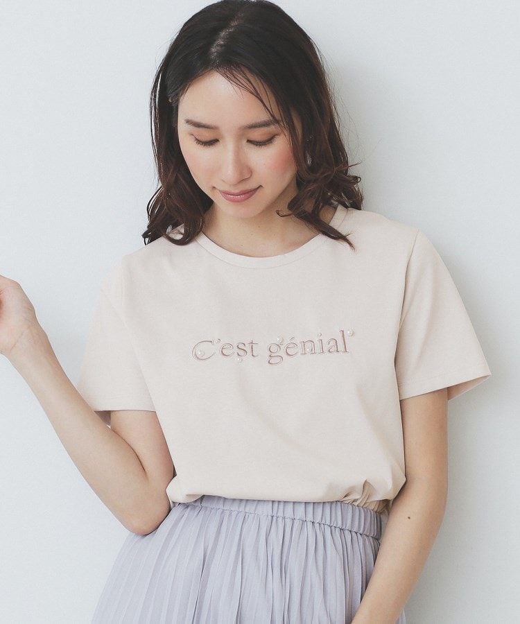 インデックス(index)のパール調刺繍ロゴTシャツ【汗ジミ防止/吸水速乾/接触冷感/UVケア/洗濯機洗い可】 グレージュ(050)