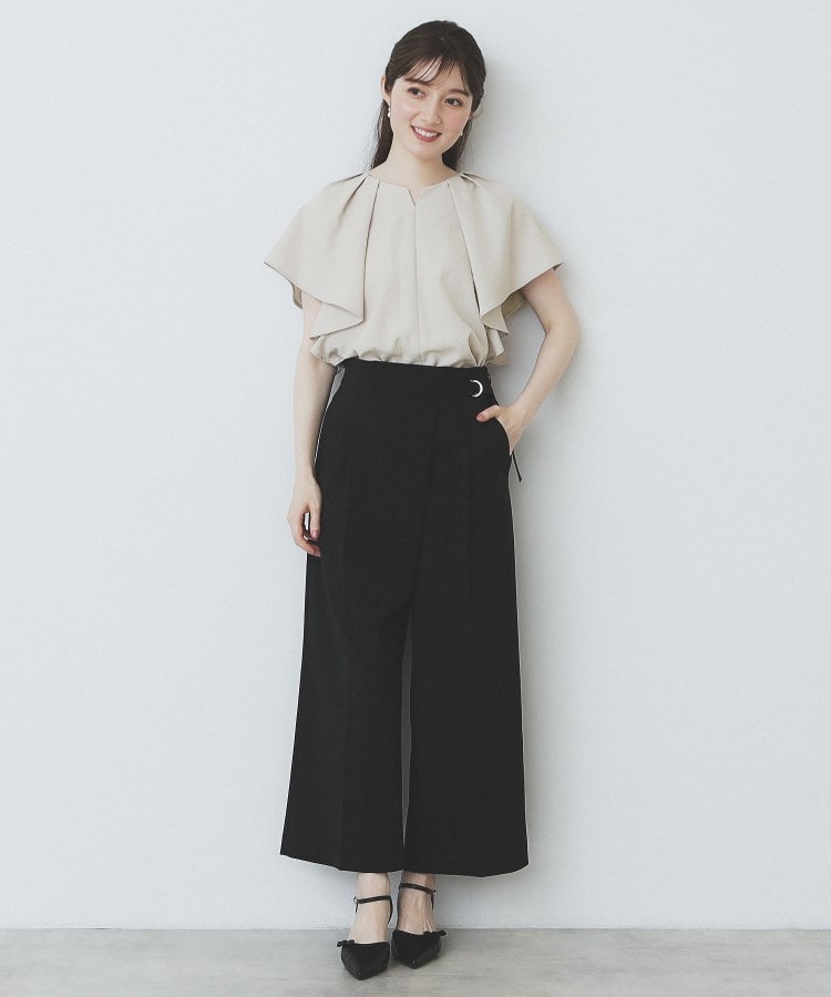インデックス(index)の《7色展開/S-LLサイズ》フリルタックスリーブキーネックブラウス【吸水速乾/洗濯機可/イージーアイロン/抗ピル】14