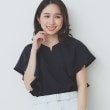 インデックス(index)の《7色展開/S-LLサイズ》フリルタックスリーブキーネックブラウス【吸水速乾/洗濯機可/イージーアイロン/抗ピル】19