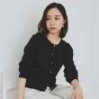 インデックス(index)の《7色展開/XS-LLサイズ》ビジューボタンクルーネックカーディガン【洗濯機洗い可】 ブラック(019)