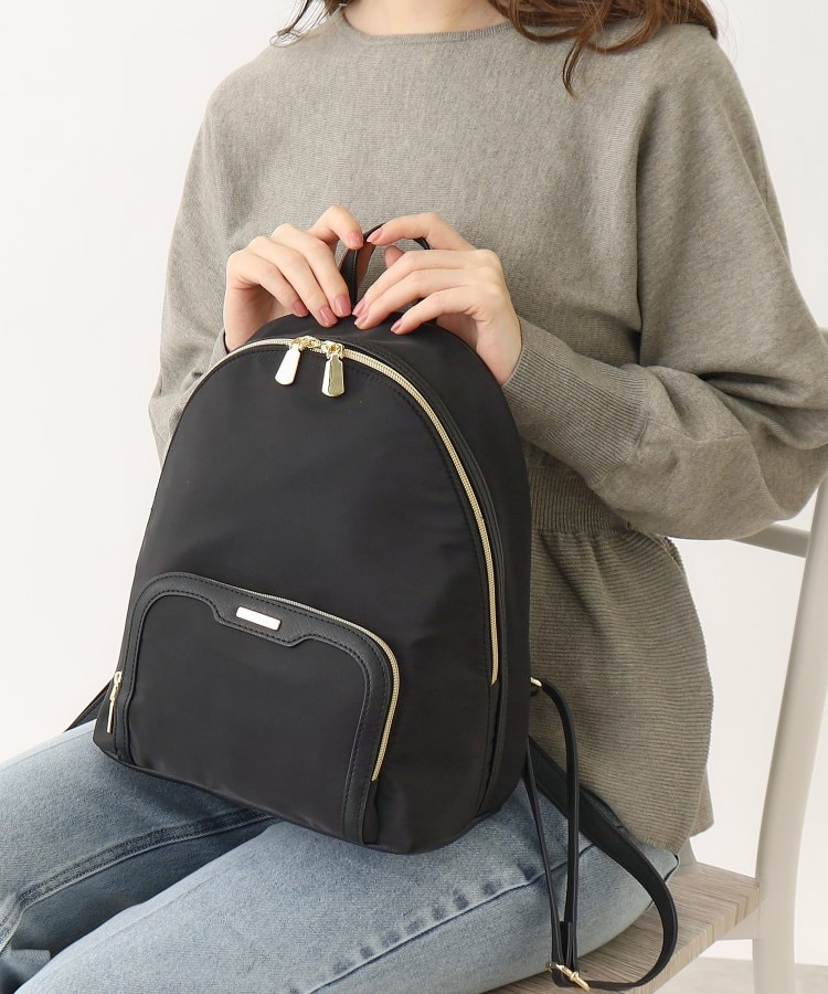 最終SALE【美品】レザーミニリュック ブラック 返っ 最終SALE【美品】レザーミニリュック ブラック 返っ