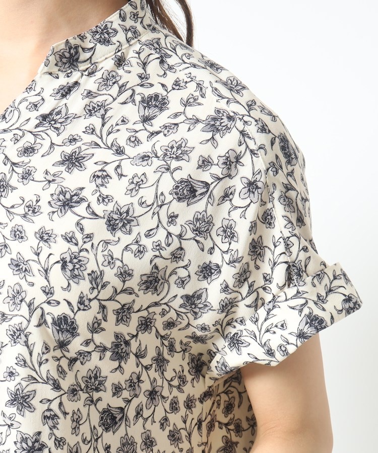シューラルー(SHOO・LA・RUE)の花柄プリント ガウン風ロングシャツ15