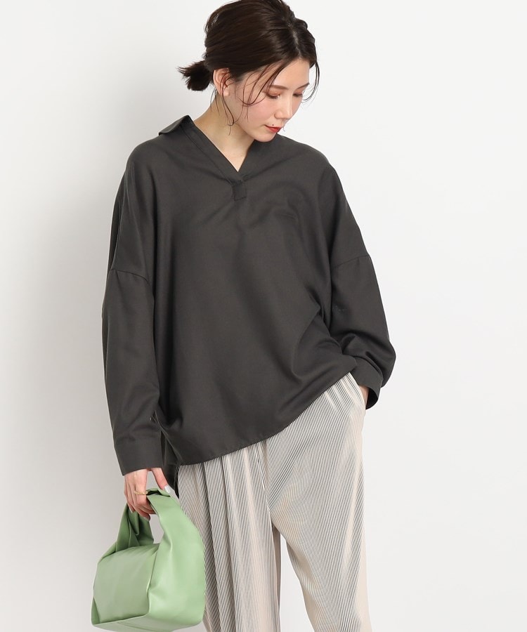 シューラルー(SHOO・LA・RUE)のドルマン衿付きシャツ チャコールグレー(014)