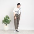 シューラルー(SHOO・LA・RUE)のシンプルだから使いやすい スリットTシャツ1