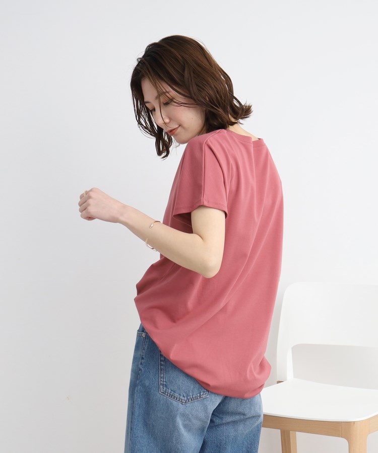 シューラルー(SHOO・LA・RUE)の【接触冷感】とろみ素材で体型カバー 裾タックTシャツ17