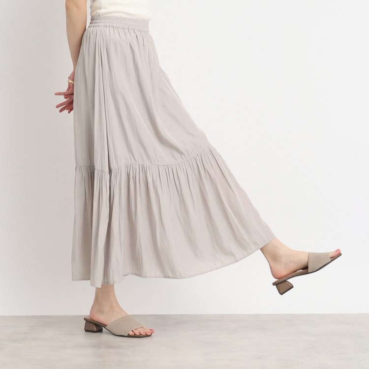 シューラルー(SHOO・LA・RUE)のトレンドライクなヴィンテージサテン ティアードスカート ミモレスカート