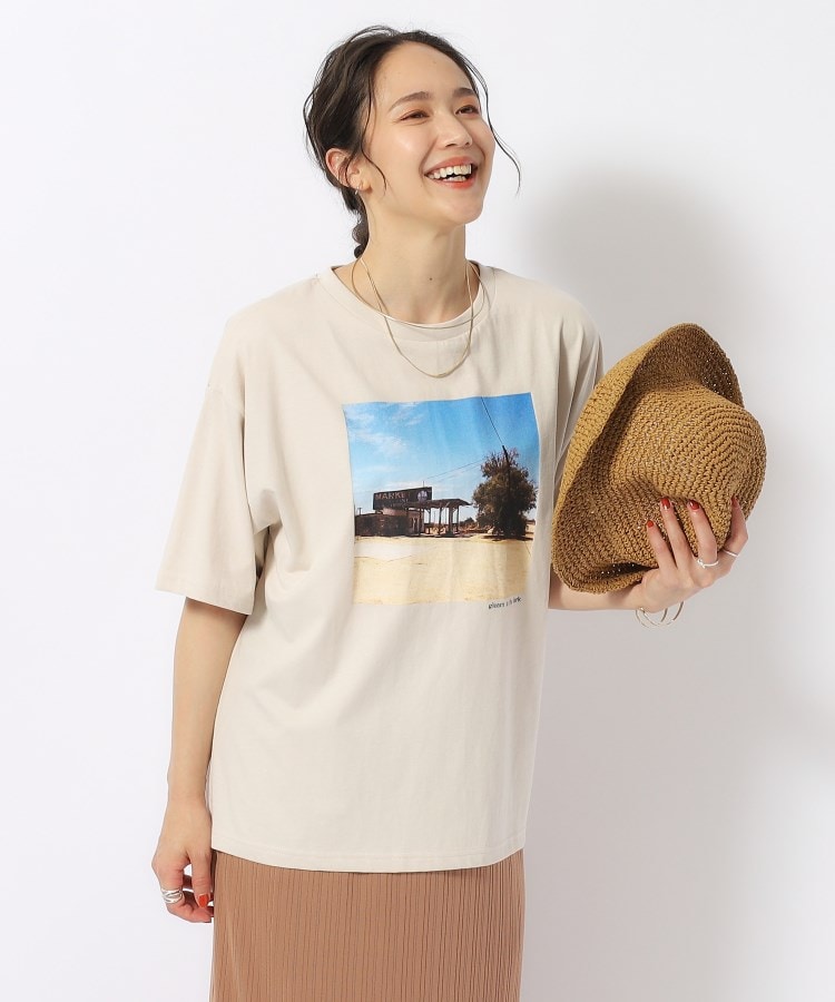 シューラルー(SHOO・LA・RUE)の【洗える/プチプラ/綿100％】グラフィック半袖ゆるTシャツ26