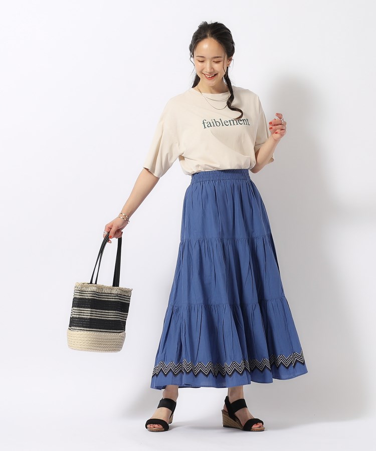 シューラルー(SHOO・LA・RUE)の【洗える/プチプラ/綿100％】グラフィック半袖ゆるTシャツ68