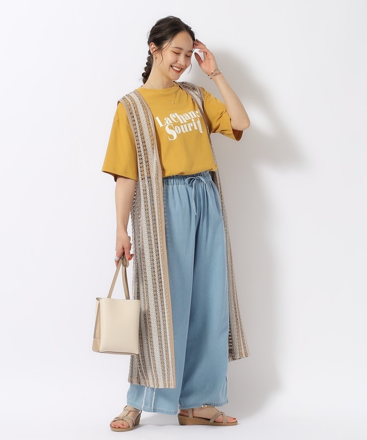 シューラルー(SHOO・LA・RUE)の【洗える/プチプラ/綿100％】グラフィック半袖ゆるTシャツ39