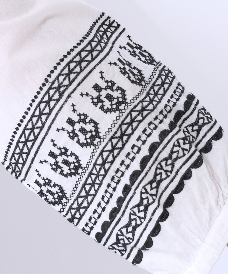 シューラルー(SHOO・LA・RUE)の【洗える/インド綿100％】ふわっと広がる お袖刺繍ワンピース5